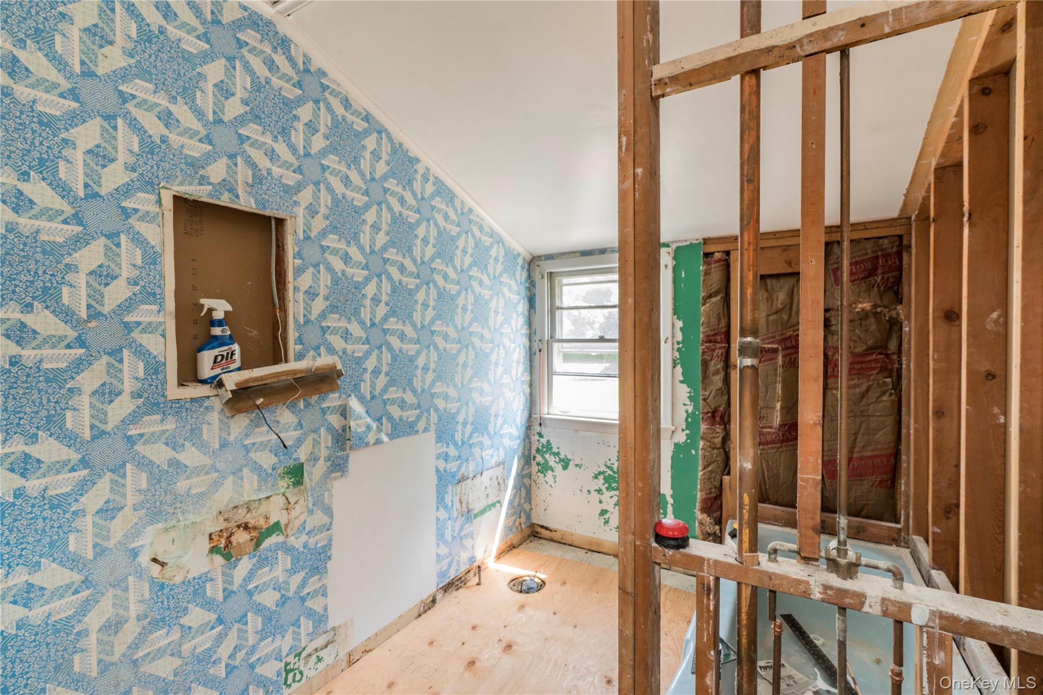 Red Hook, New York 12571, United States, ,Commercial,Active,197293