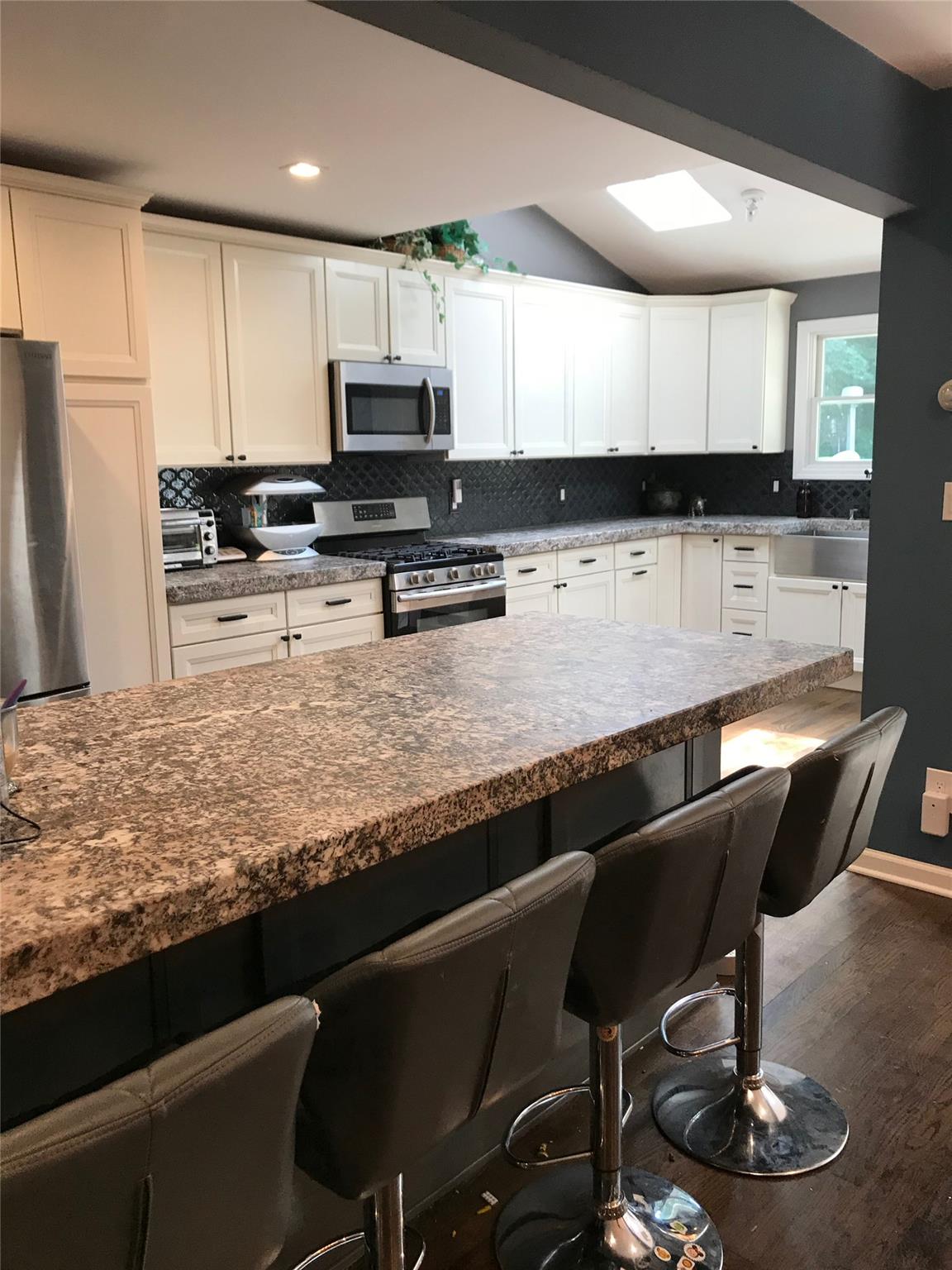 520 Ann Lane, Wantagh, Florida image 3