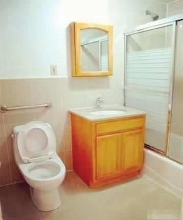 35-06 Leavitt st leavitt st 7F