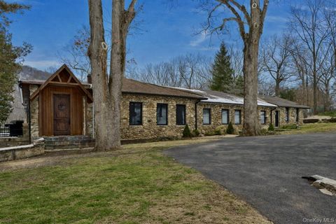 Homes For Sale - 21 Bird Hill Road<br/> Tomkins Cove, NY 10986