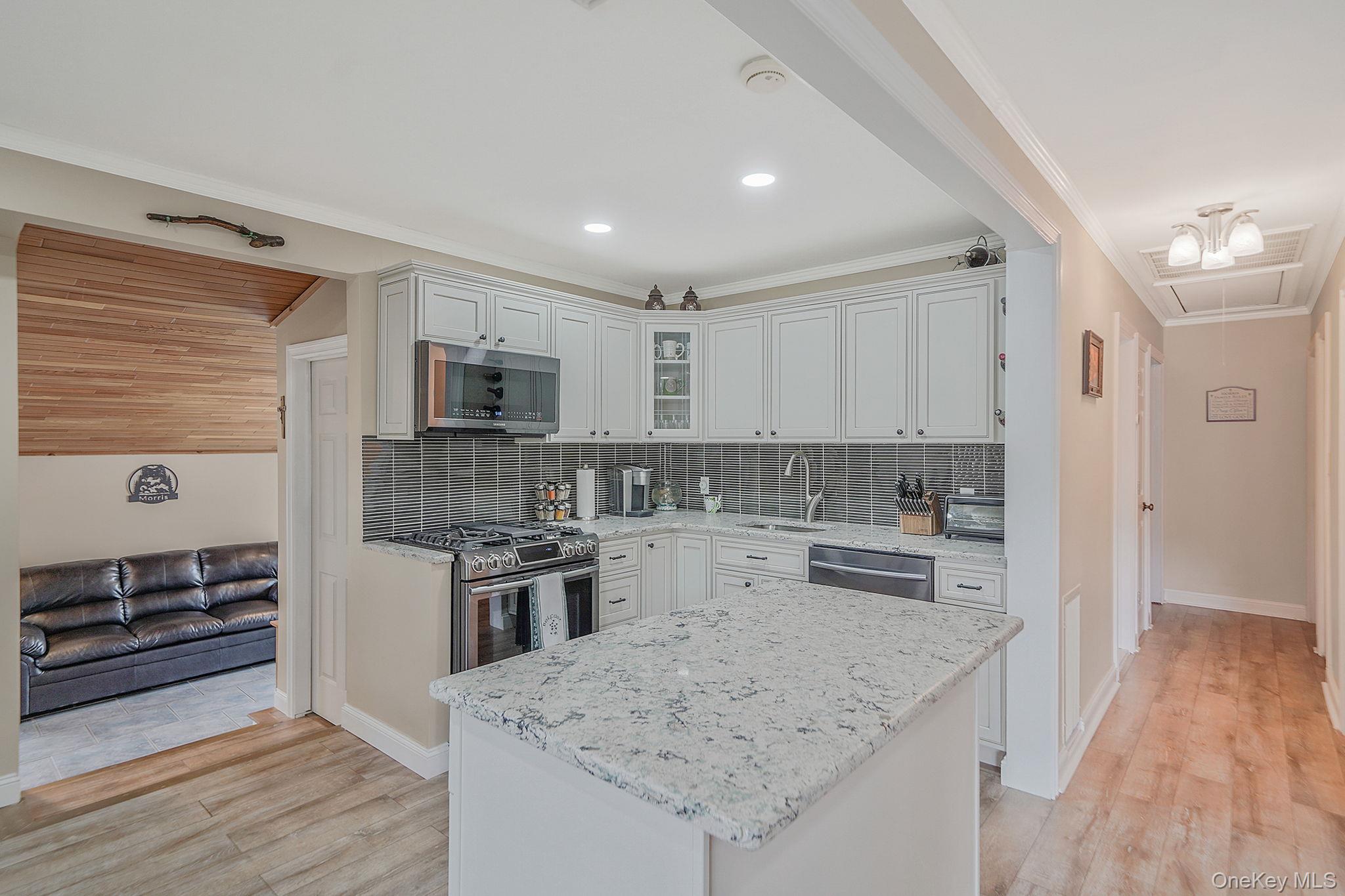 1224 Fairbanks Avenue