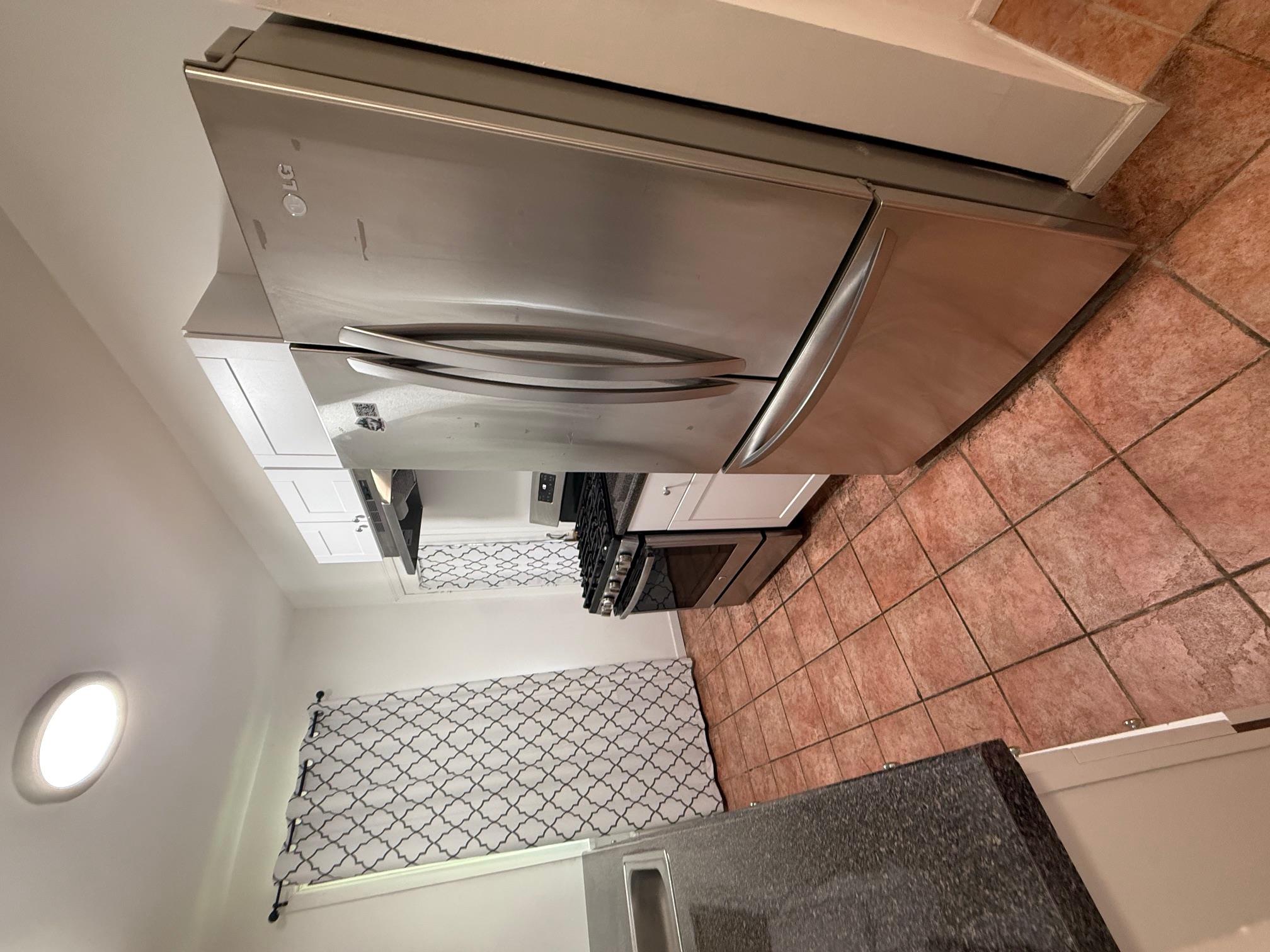 3446 Giles Place