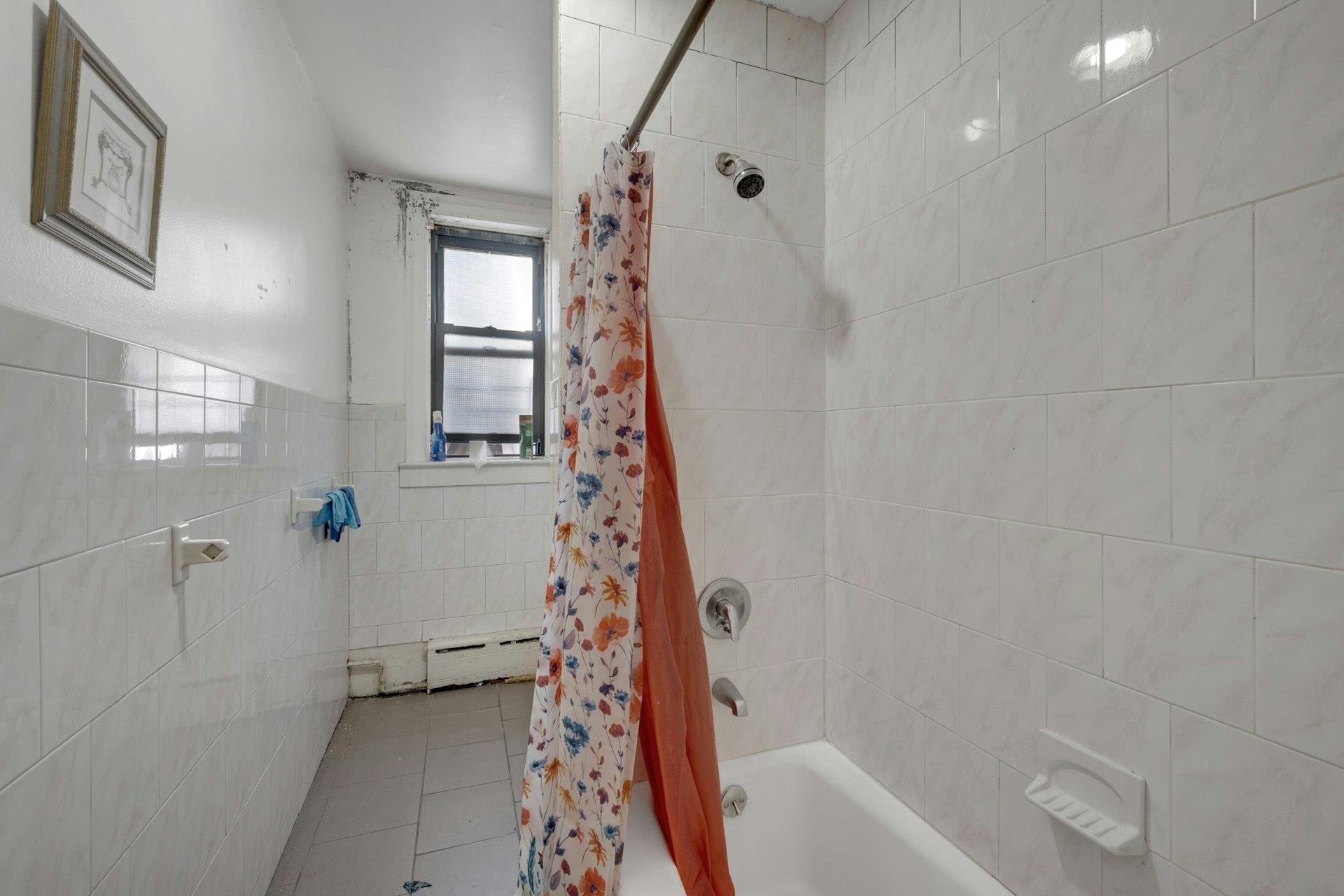 Yonkers, New York 10701, United States, ,Commercial,Active,143791