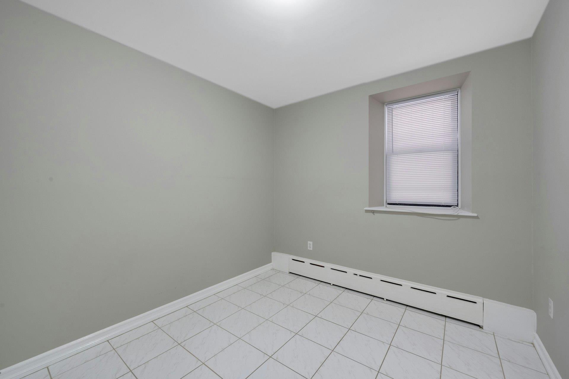 Yonkers, New York 10701, United States, ,Commercial,Active,143791