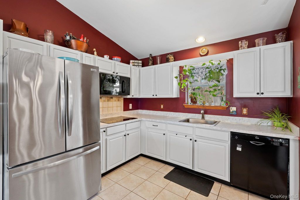 Photo of 171 East Road, Wallkill, NY 12589 (MLS # 941592)