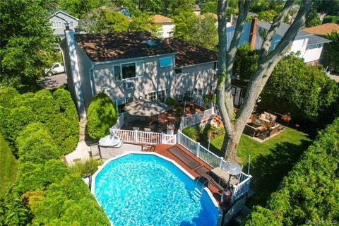 14 Jane Drive Old Bethpage NY 11804