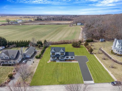 Homes For Sale - 85 Roanoke Court<br/> Riverhead, NY 11901