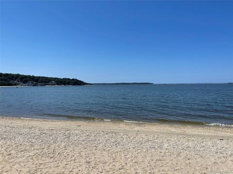 Vacant Land For Sale - Little Neck Road<br/> Centerport, NY 11721