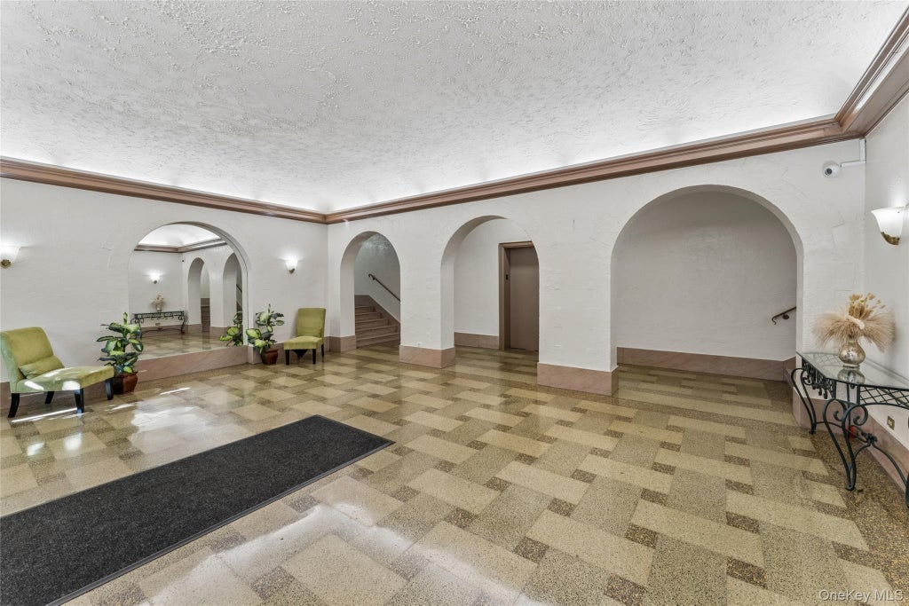 Photo of 475 Bronx River Road #3F, Yonkers, NY 10704 (MLS # 1047691)