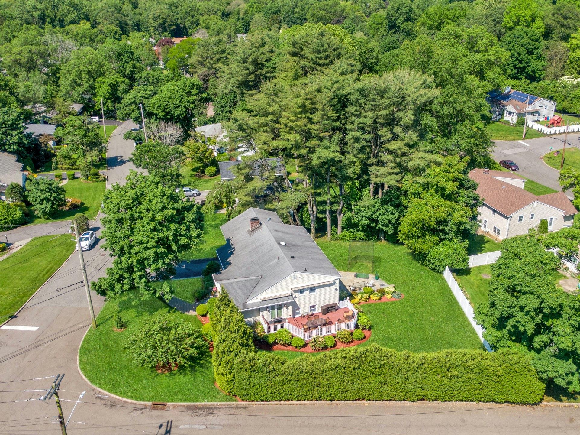 New Rochelle, New York 10804, United States, 4 Bedrooms Bedrooms, ,3 BathroomsBathrooms,Residential,Active,150812