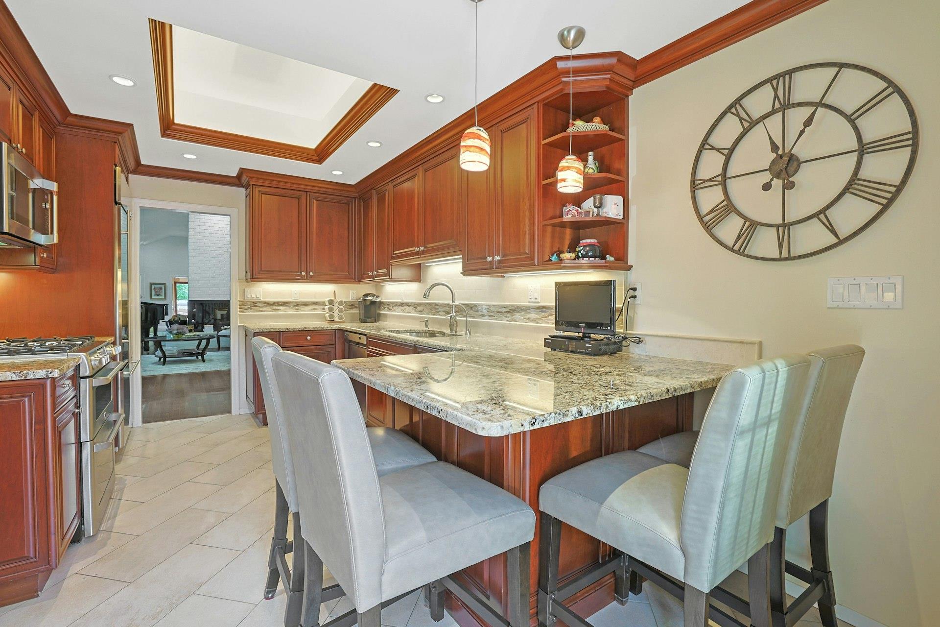 New Rochelle, New York 10804, United States, 4 Bedrooms Bedrooms, ,3 BathroomsBathrooms,Residential,Active,150812