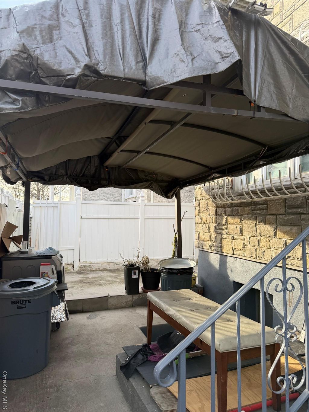 Photo of 1107 Havemeyer Avenue, Bronx, NY 10462 (MLS # 943310)