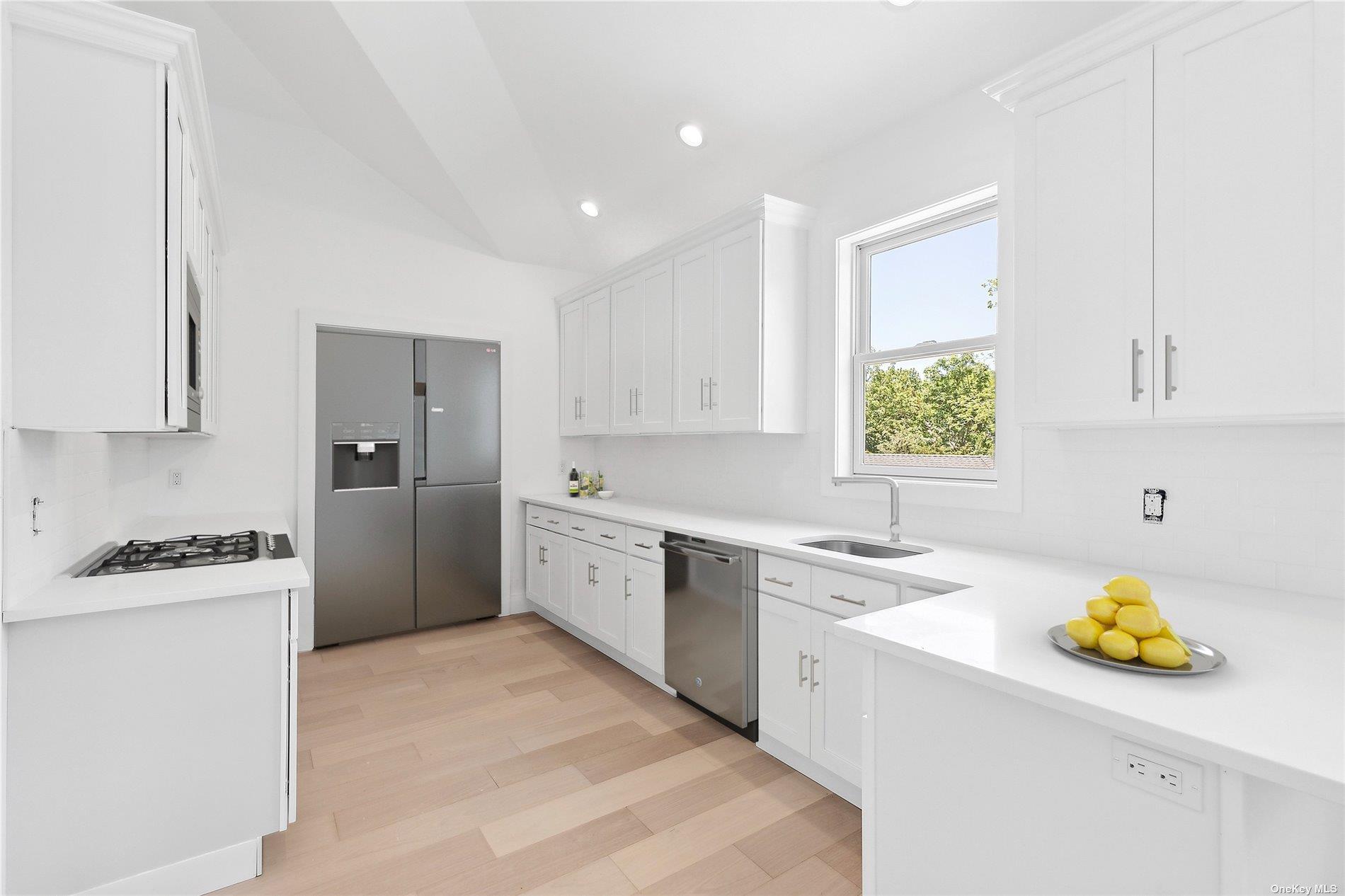 21 Montauk Hwy #9 9
