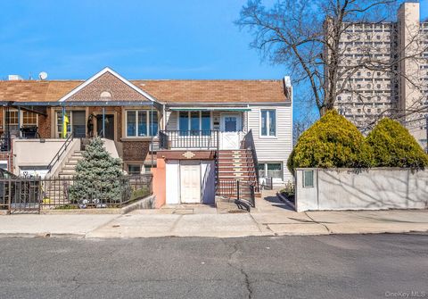 Townhouse For Sale - 3701 Neptune Avenue<br/> Brooklyn, NY 11224