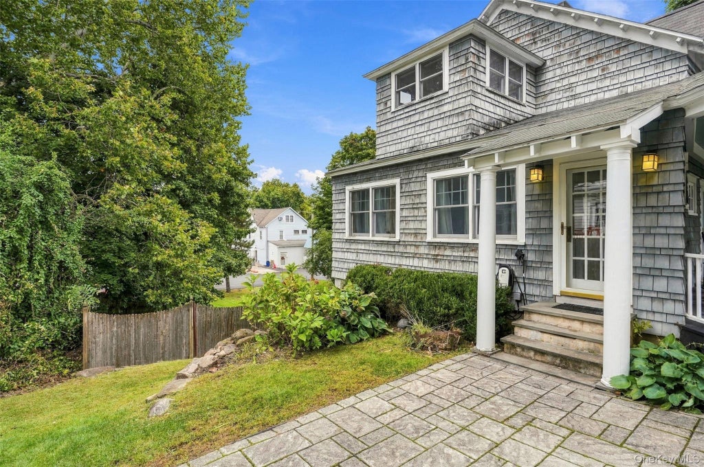 Photo of 27 Clinton Street, Cornwall, NY 12518 (MLS # 1048029)