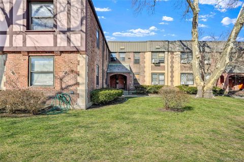 7707 Ditmars Boulevard 2 East Elmhurst NY 11370