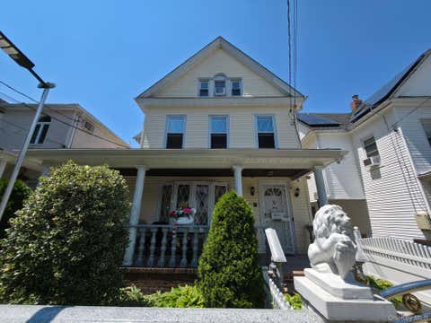 Multifamily For Rent - 10648 97th Street<br/> Ozone Park, NY 11417