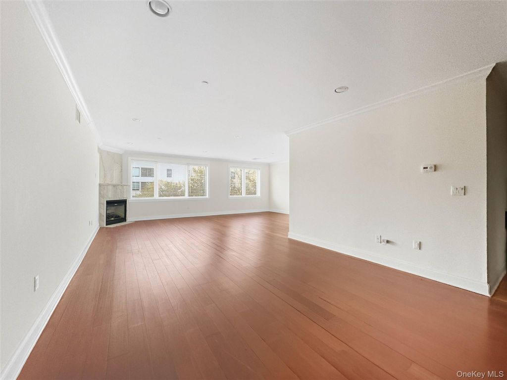 Photo of 171 Great Neck Road #1C, Great Neck, NY 11021 (MLS # 961534)