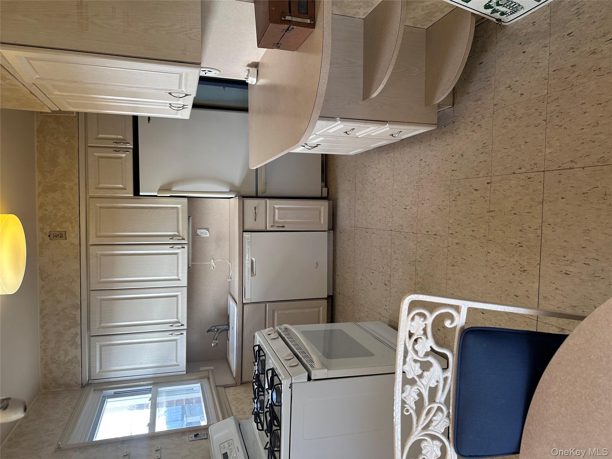 8125 258th Street