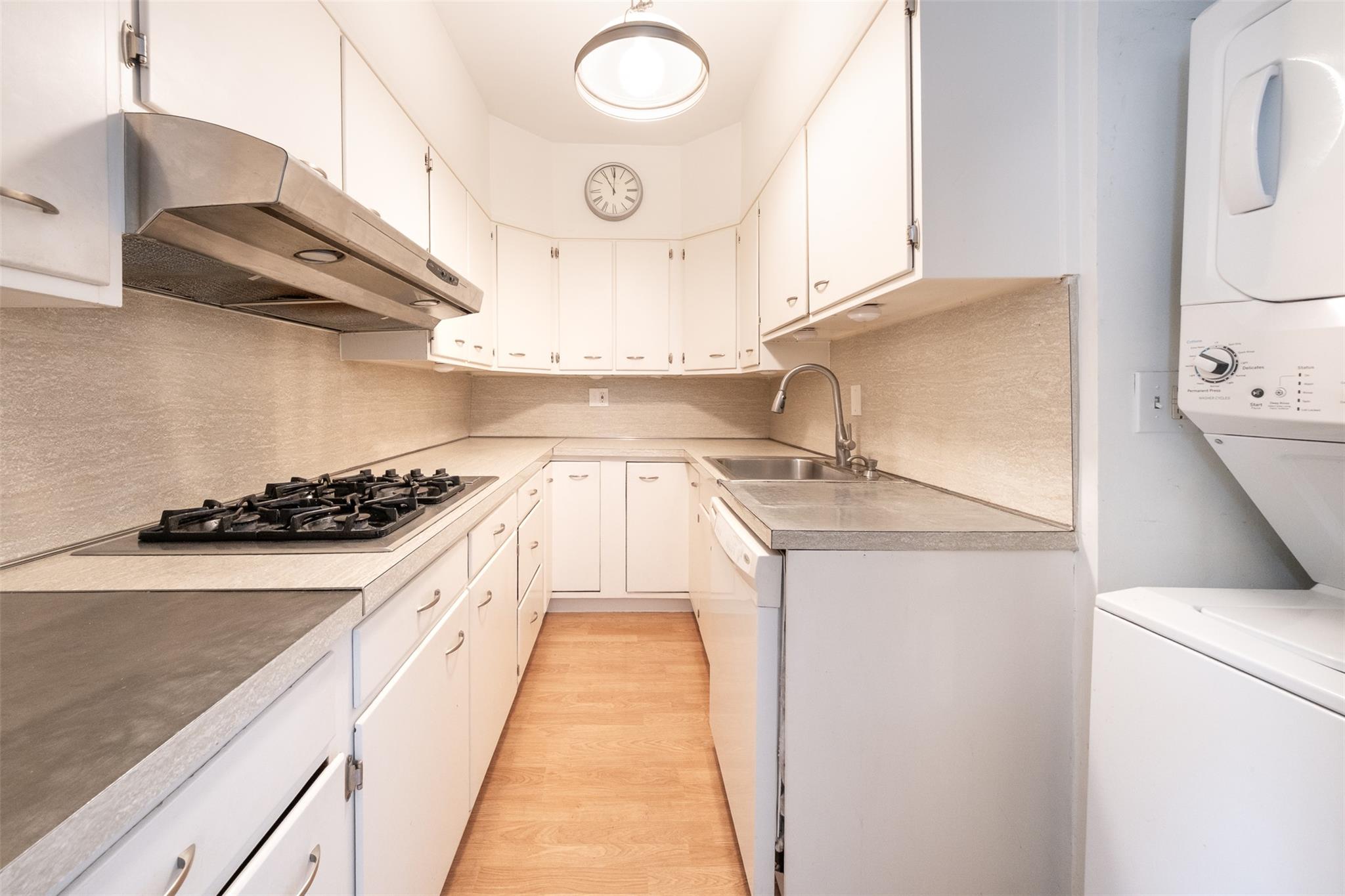 Rental Property at Wolfs Lane 1, Pelham, New York - Bedrooms: 1 
Bathrooms: 1 
Rooms: 3  - $2,800 MO.
