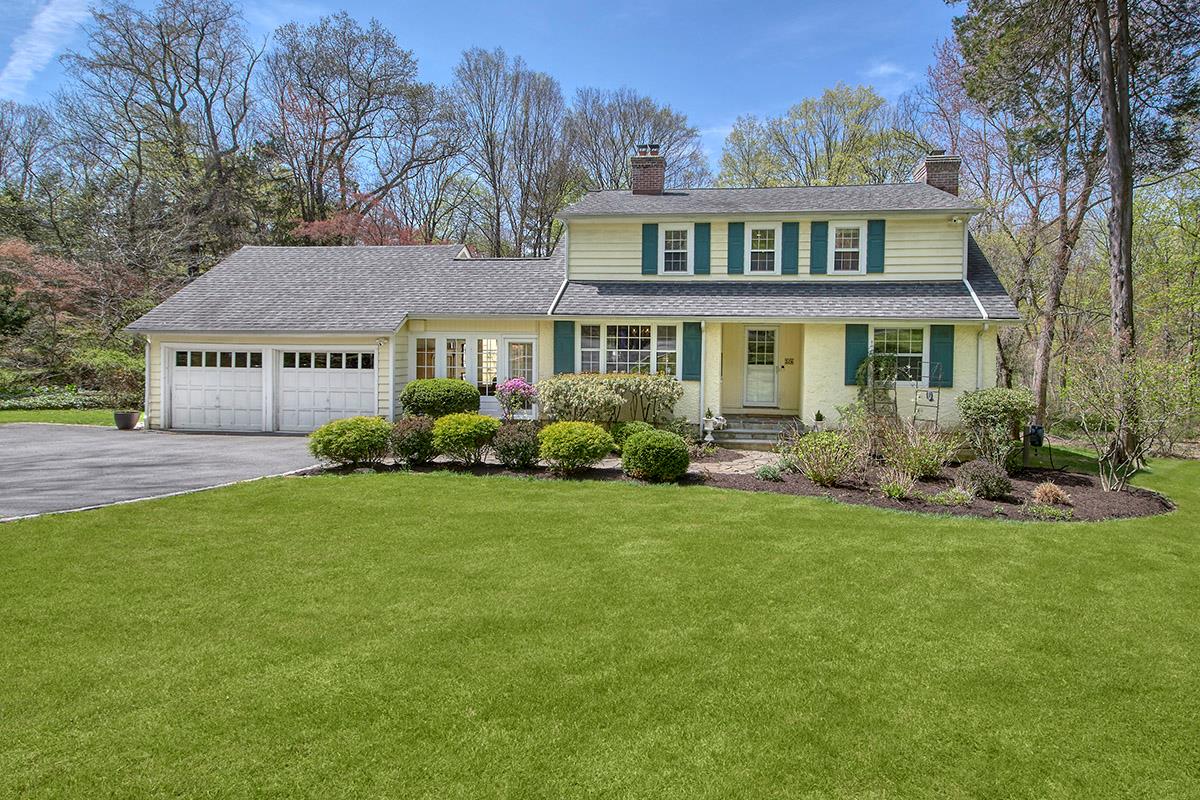 Chappaqua, New York 10514, United States, 3 Bedrooms Bedrooms, ,4 BathroomsBathrooms,Residential,Active,117148