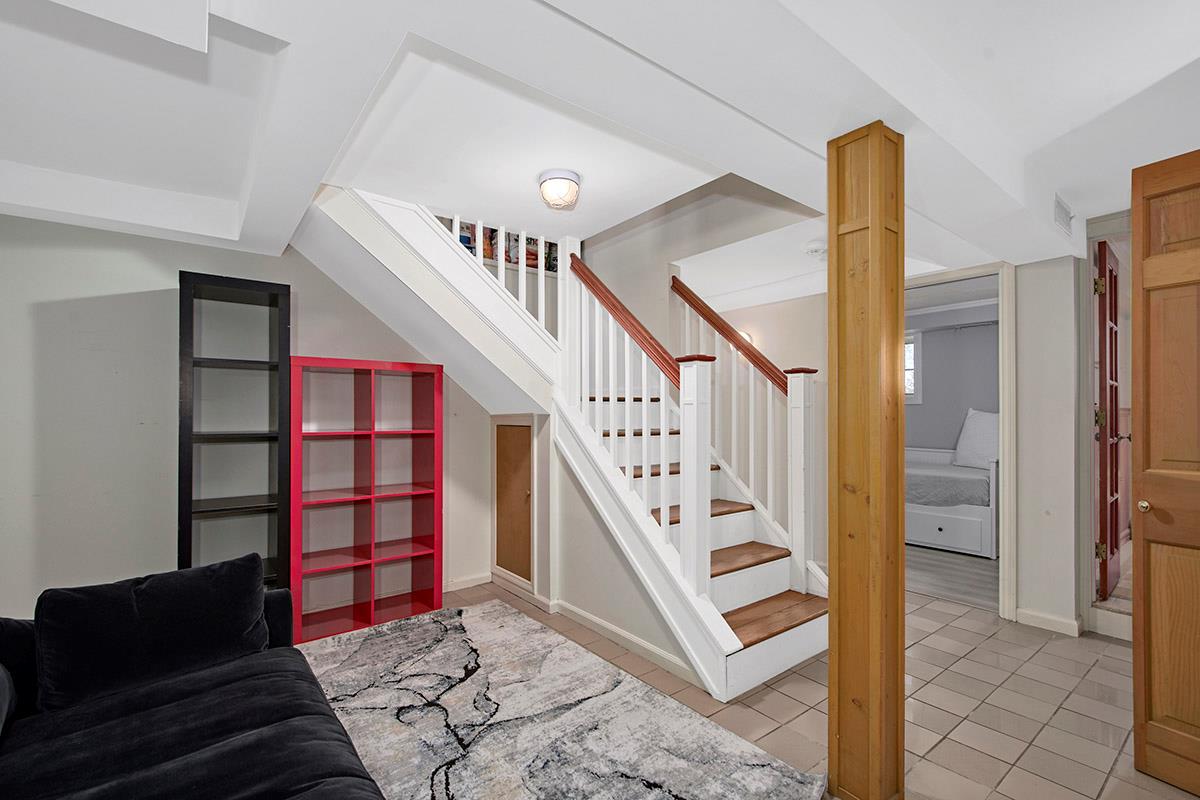 Chappaqua, New York 10514, United States, 3 Bedrooms Bedrooms, ,4 BathroomsBathrooms,Residential,Active,117148