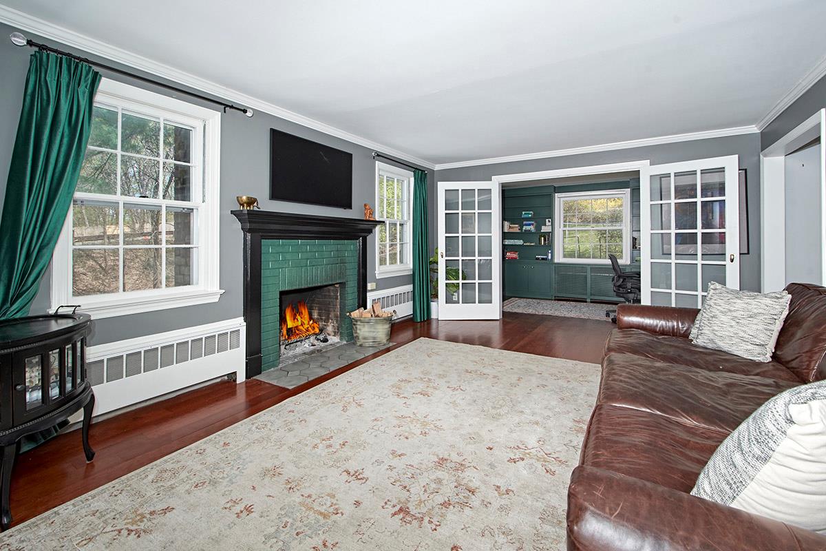 Chappaqua, New York 10514, United States, 3 Bedrooms Bedrooms, ,4 BathroomsBathrooms,Residential,Active,117148