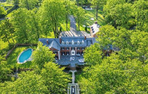 393 Mill River Road Muttontown NY 11771