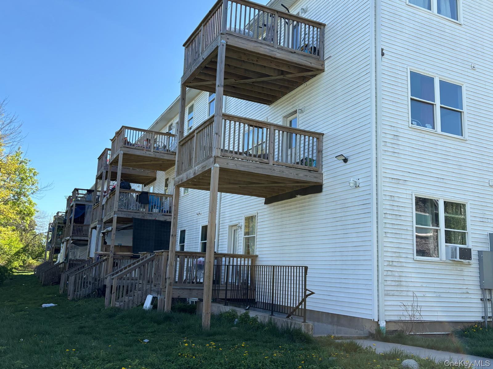 46 Bethune Boulevard