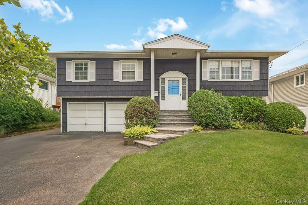 Photo of 2940 Bond Drive, Merrick, NY 11566 (MLS # 1026722)