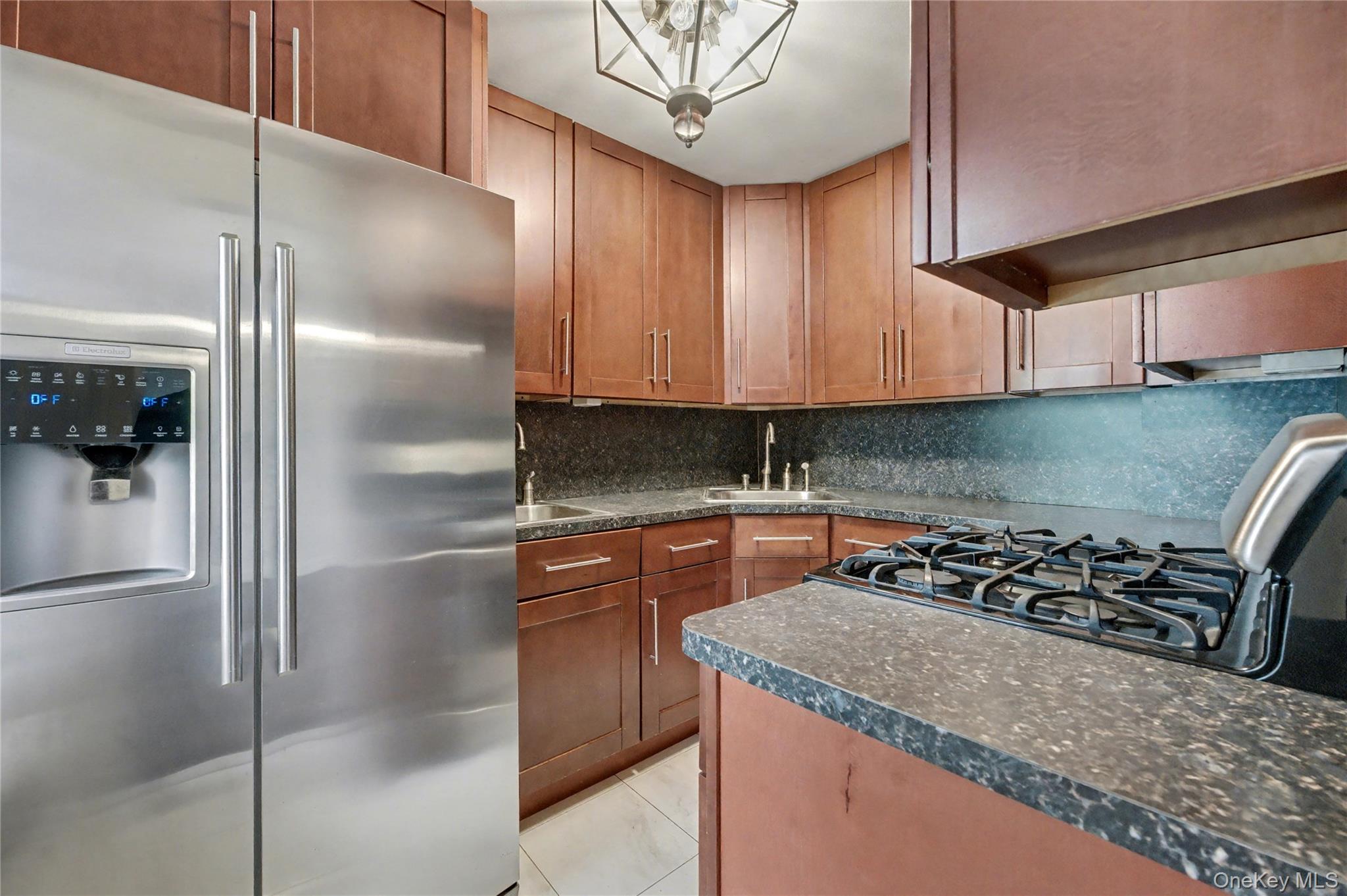 800 Ocean Parkway 1P