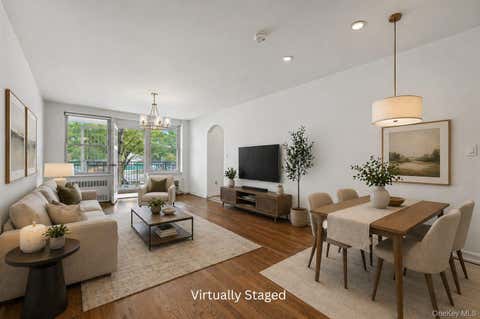 Homes For Sale - 800 Ocean Parkway #1P<br/> Brooklyn, NY 11230