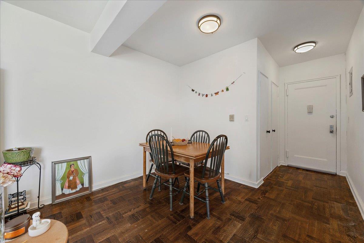 210 Pelham Road #6F, New Rochelle, New York image 3