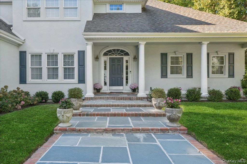 Photo of 5 Morgan Lane, Locust Valley, NY 11560 (MLS # 944033)