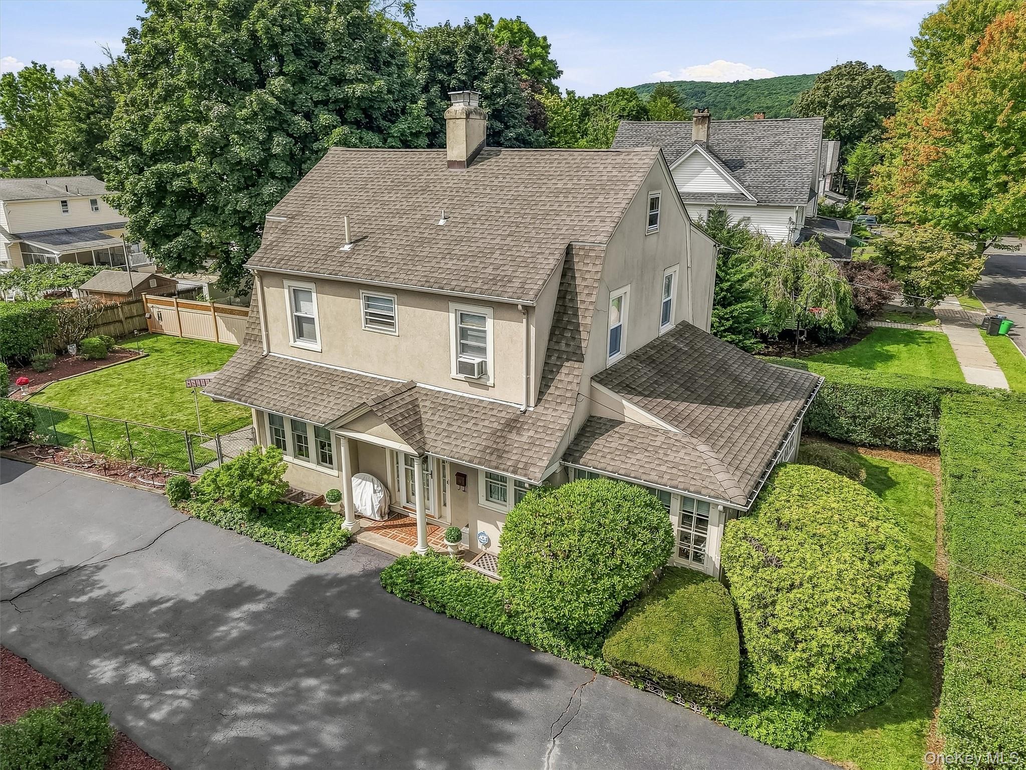 61 E Maple Avenue