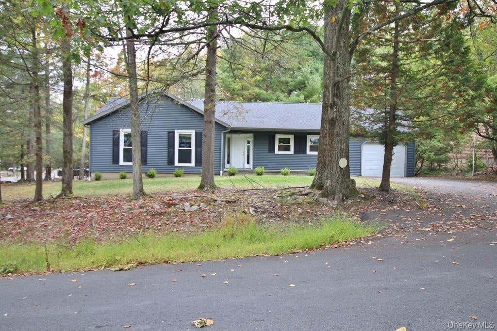 Photo of 5 Drake Lane, Rock Hill, NY 12775 (MLS # 1026090)