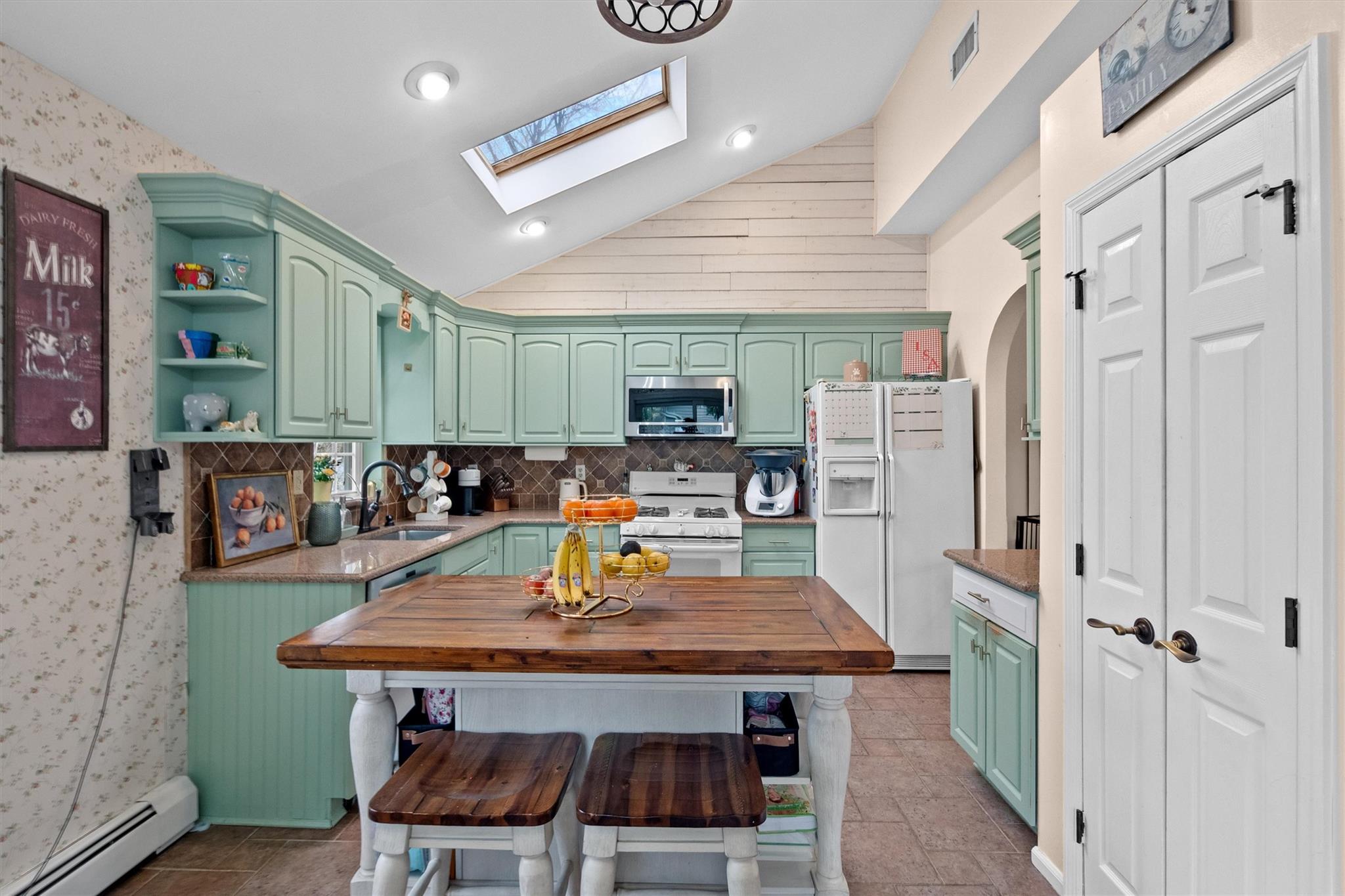 123 S Conger Avenue, Congers, New York image 6