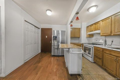 Photo of 86-16 60th Ave Ave #2B, Elmhurst, NY 11373 (MLS # 923944)