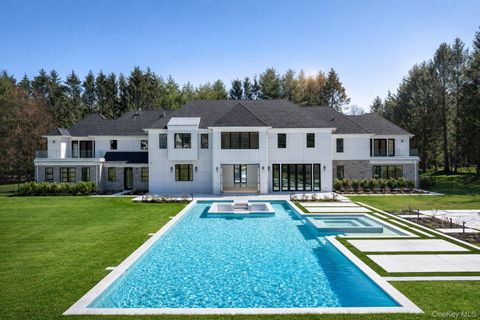 30 Evans Drive Brookville NY 11545