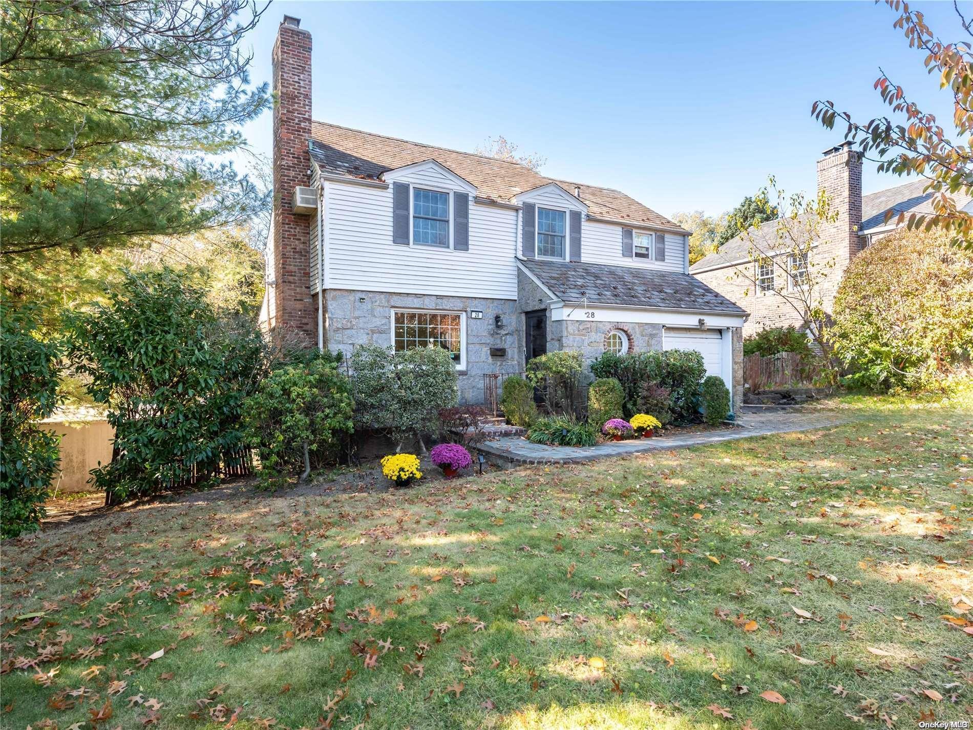 28 Homewood Drive, Manhasset, New York image 13