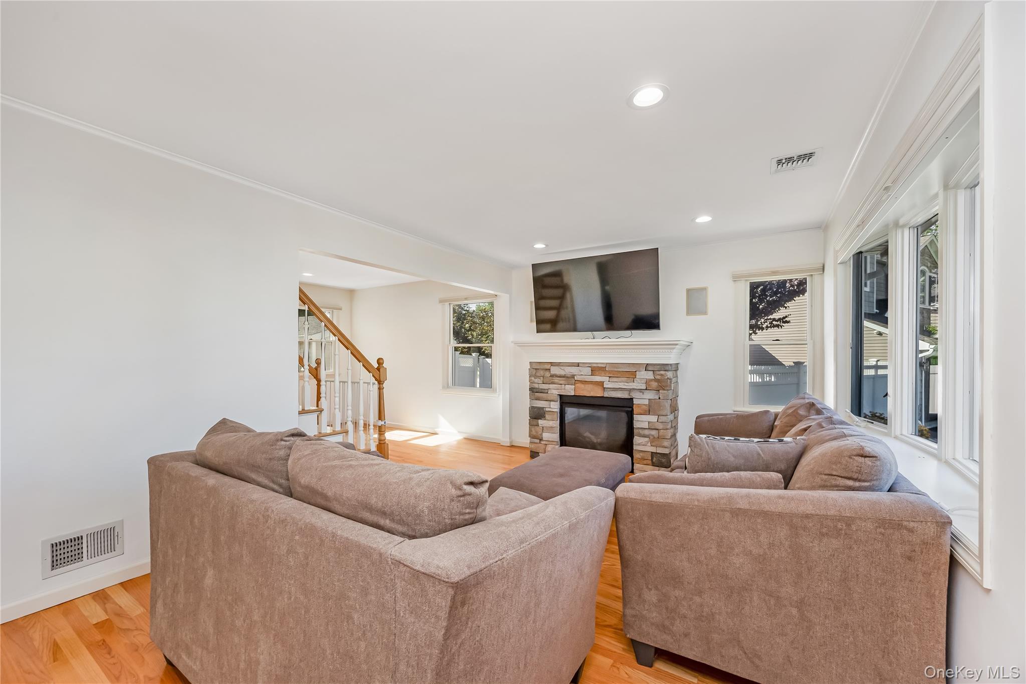 516 Heathcliff Drive