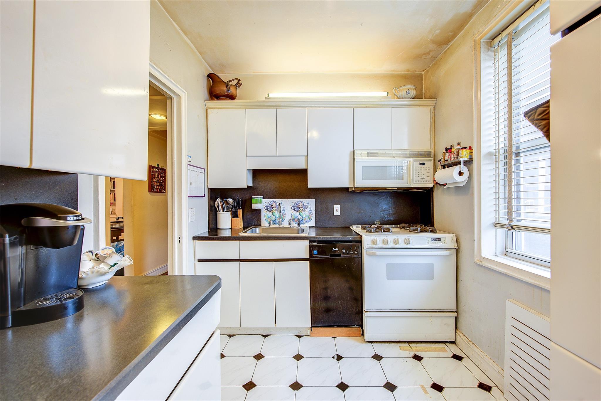 106-15 Queens Boulevard #6P, Forest Hills, New York image 15