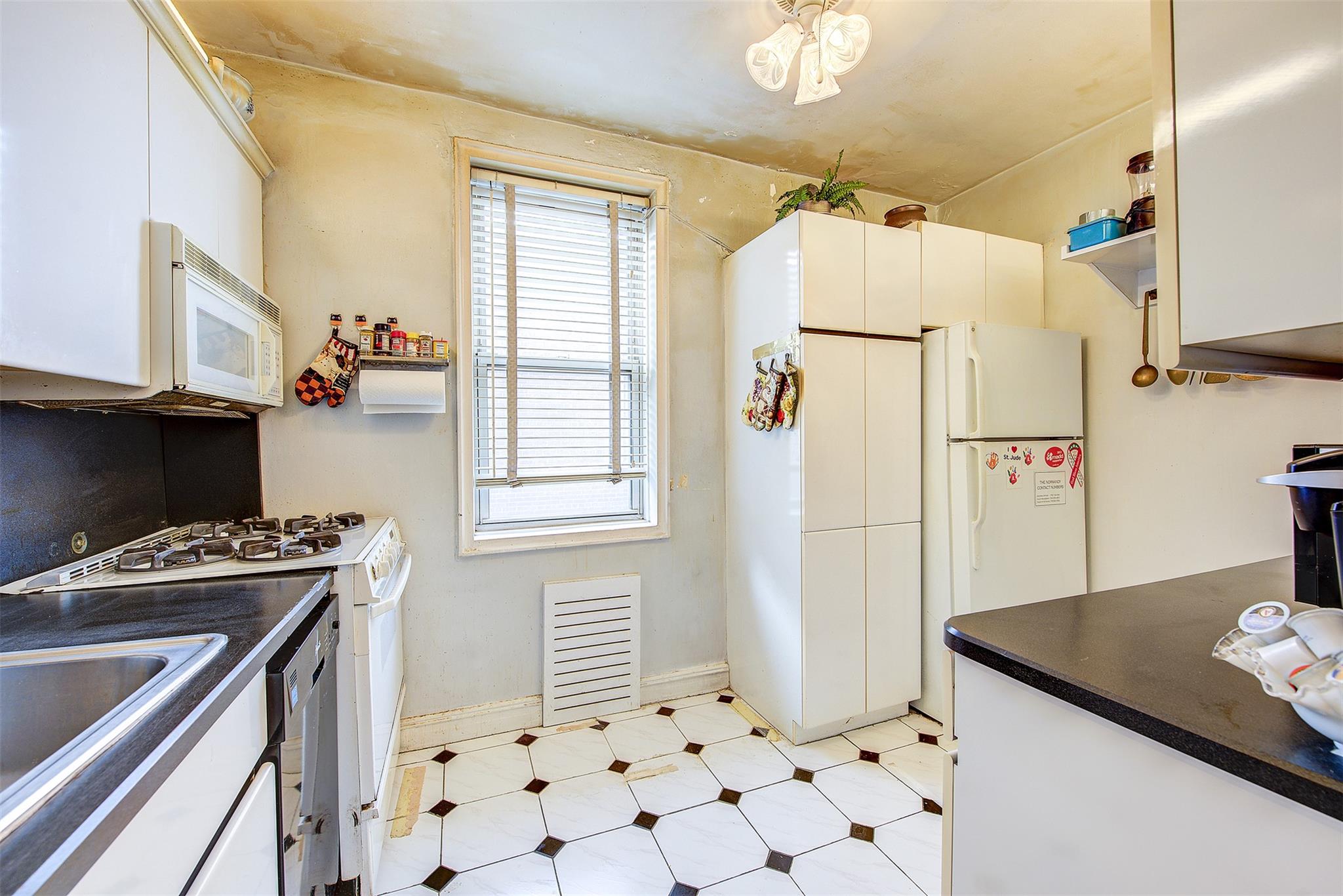 106-15 Queens Boulevard #6P, Forest Hills, New York image 16