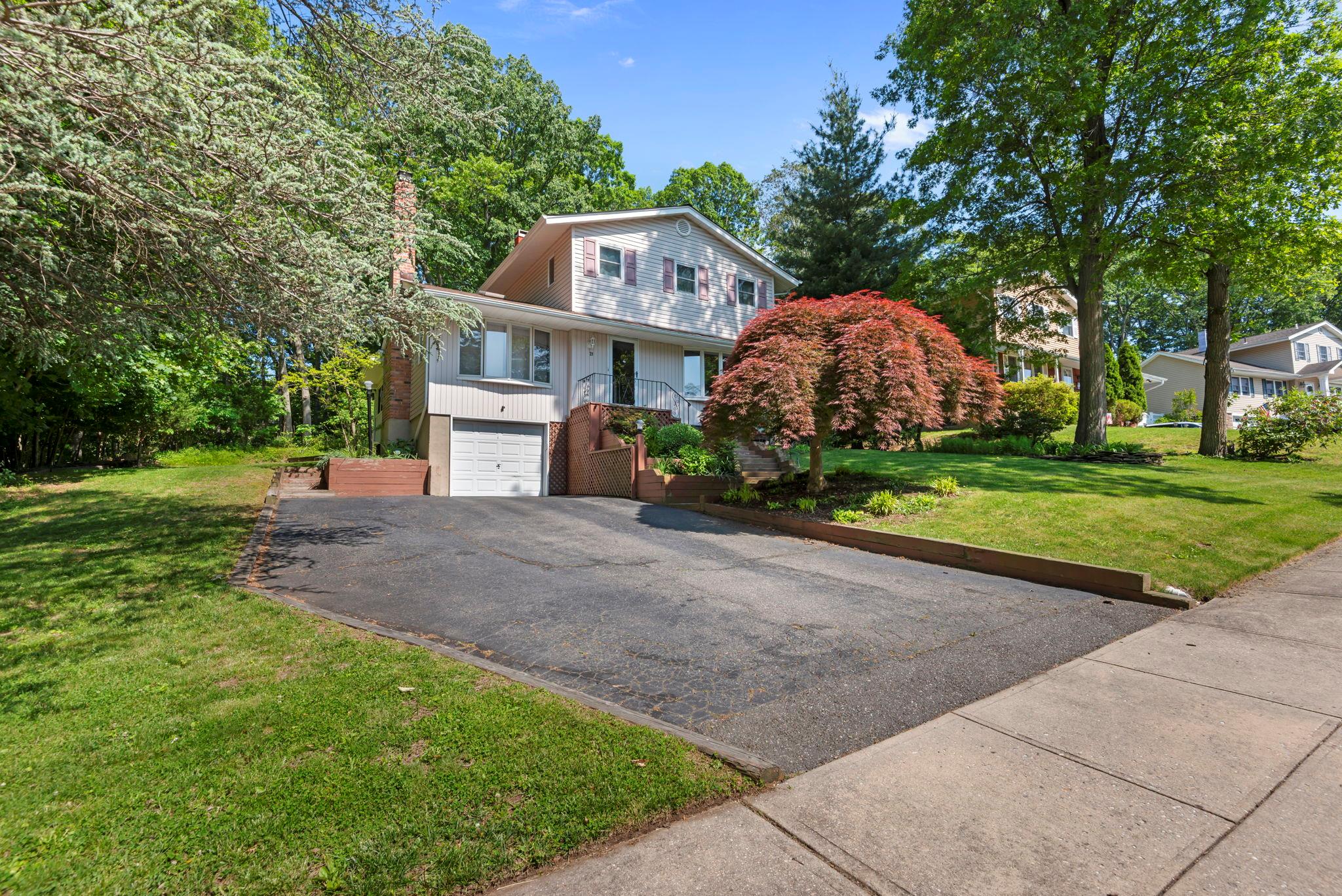 29 Ravenwood Drive