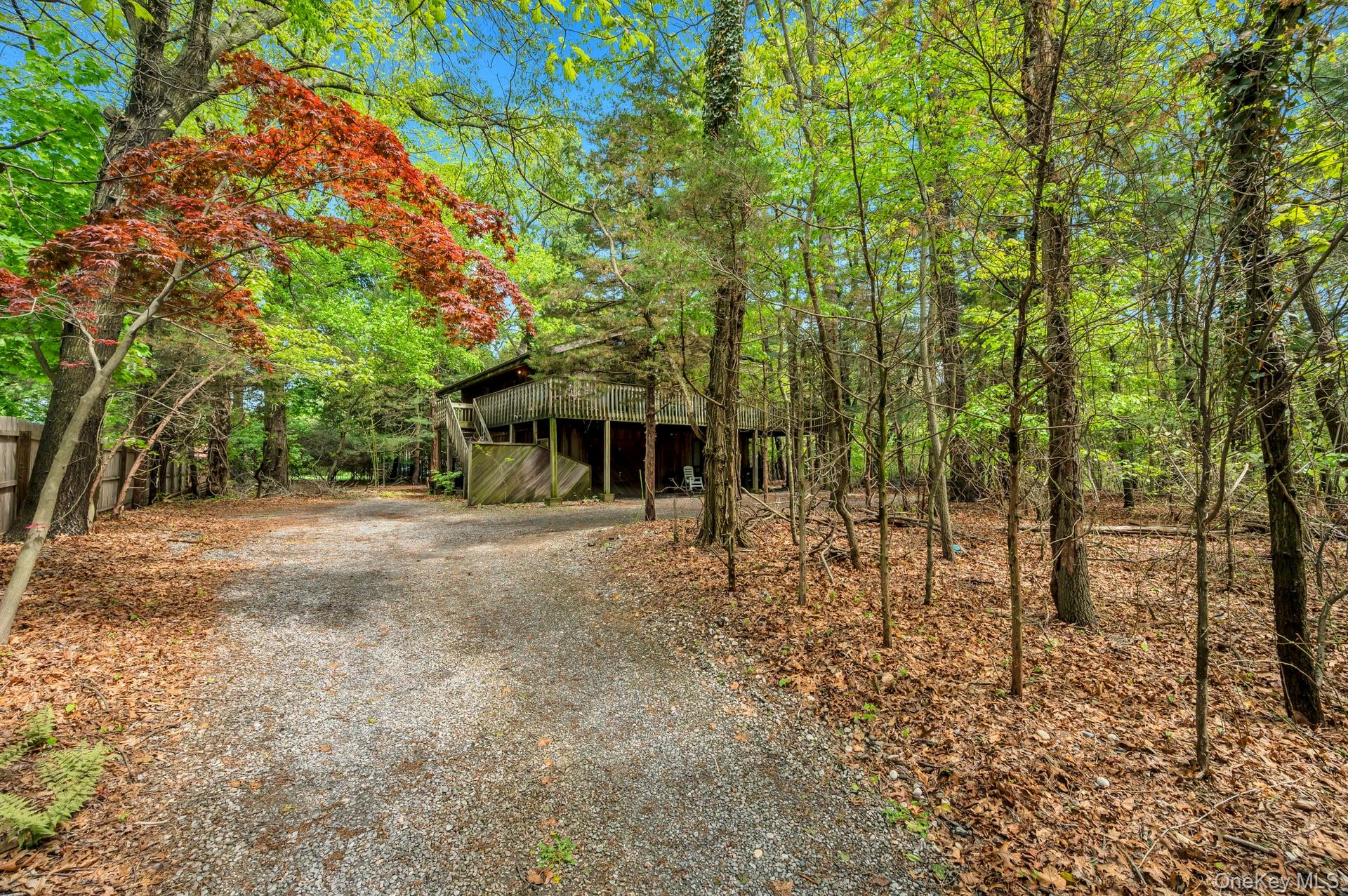 179 Gnarled Hollow Road