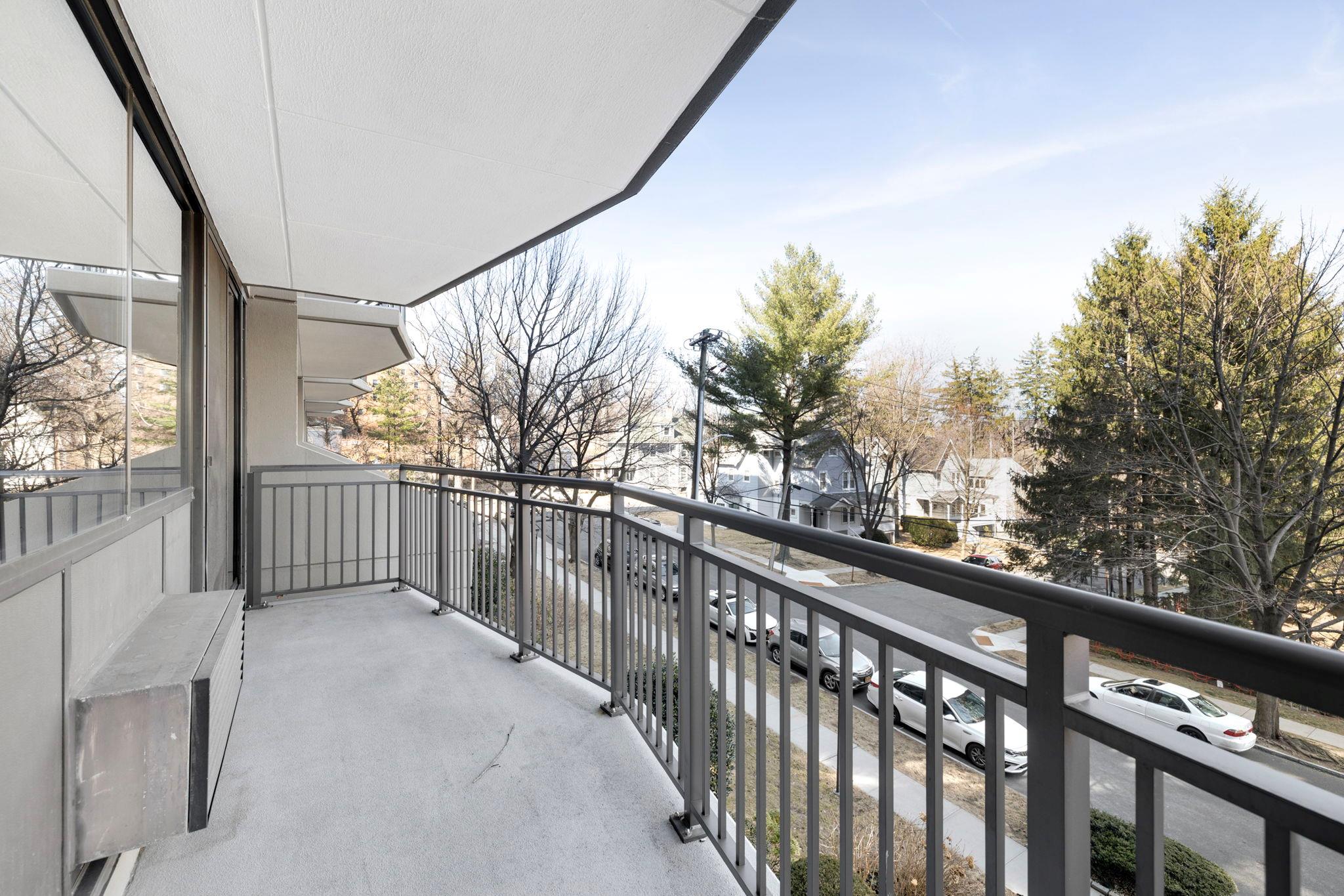 15 Stewart Place #3A, White Plains, New York image 32