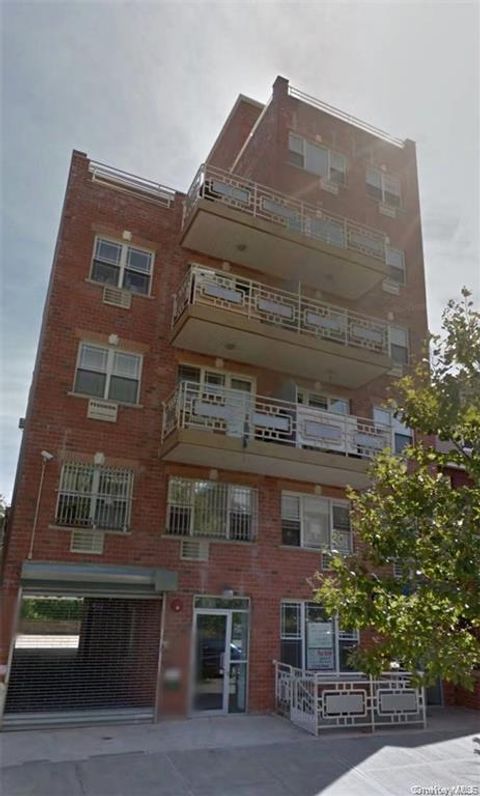 Condo For Sale - 40-45 68th Street #2B<br/> Woodside, NY 11377