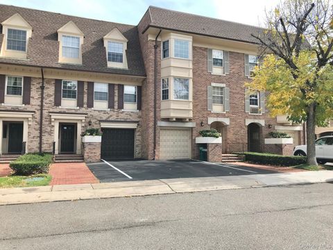 12-31 Robin Lane Unit Triplex, Bayside, NY 11360 - MLS#: 919415