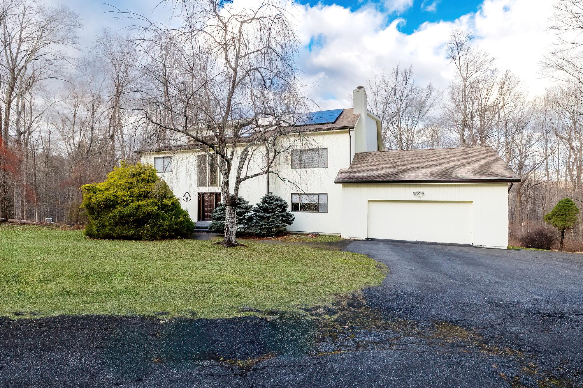 13 Bedell Road, Amawalk, New York image 2