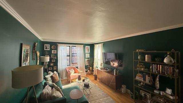 Rental Property at Thwaites Place 6V, Bronx, New York - Bedrooms: 1 
Bathrooms: 1  - $2,000 MO.